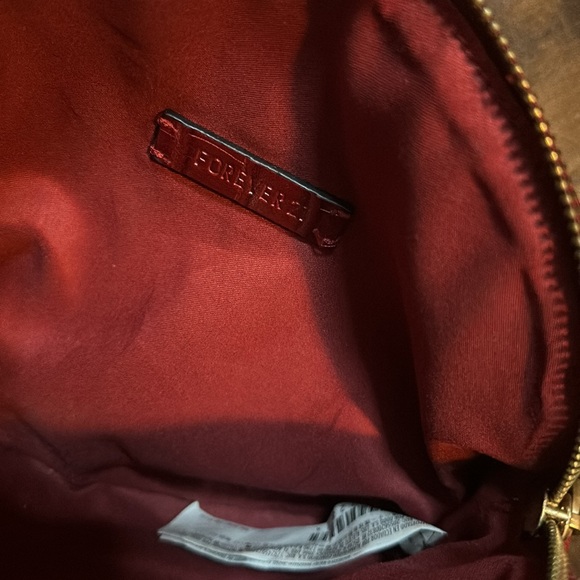 Vintage feels cute Red Crossbody Purse by Forever 21 - Picture 3 of 3